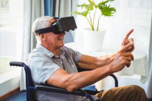 senior tech-vr-headset
