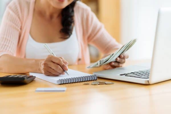women and retirement planning+computer investing