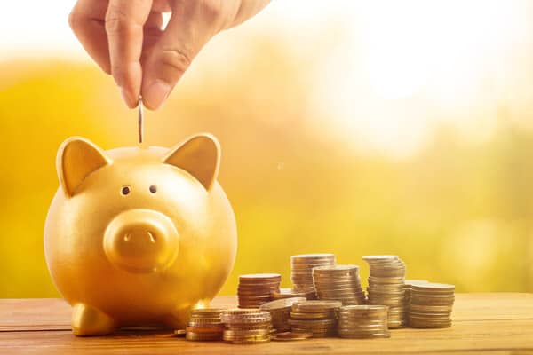 retirement planning in midlife+golden-piggybank