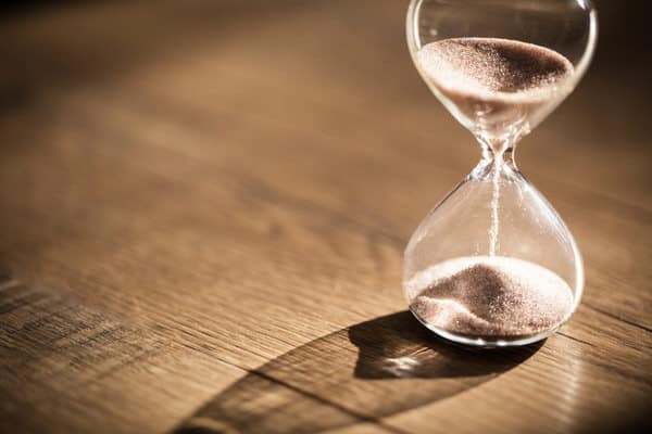 stroke and women+hourglass