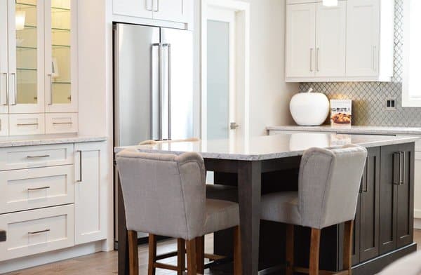 prepare your kitchen to age in place+D-shape-pulls